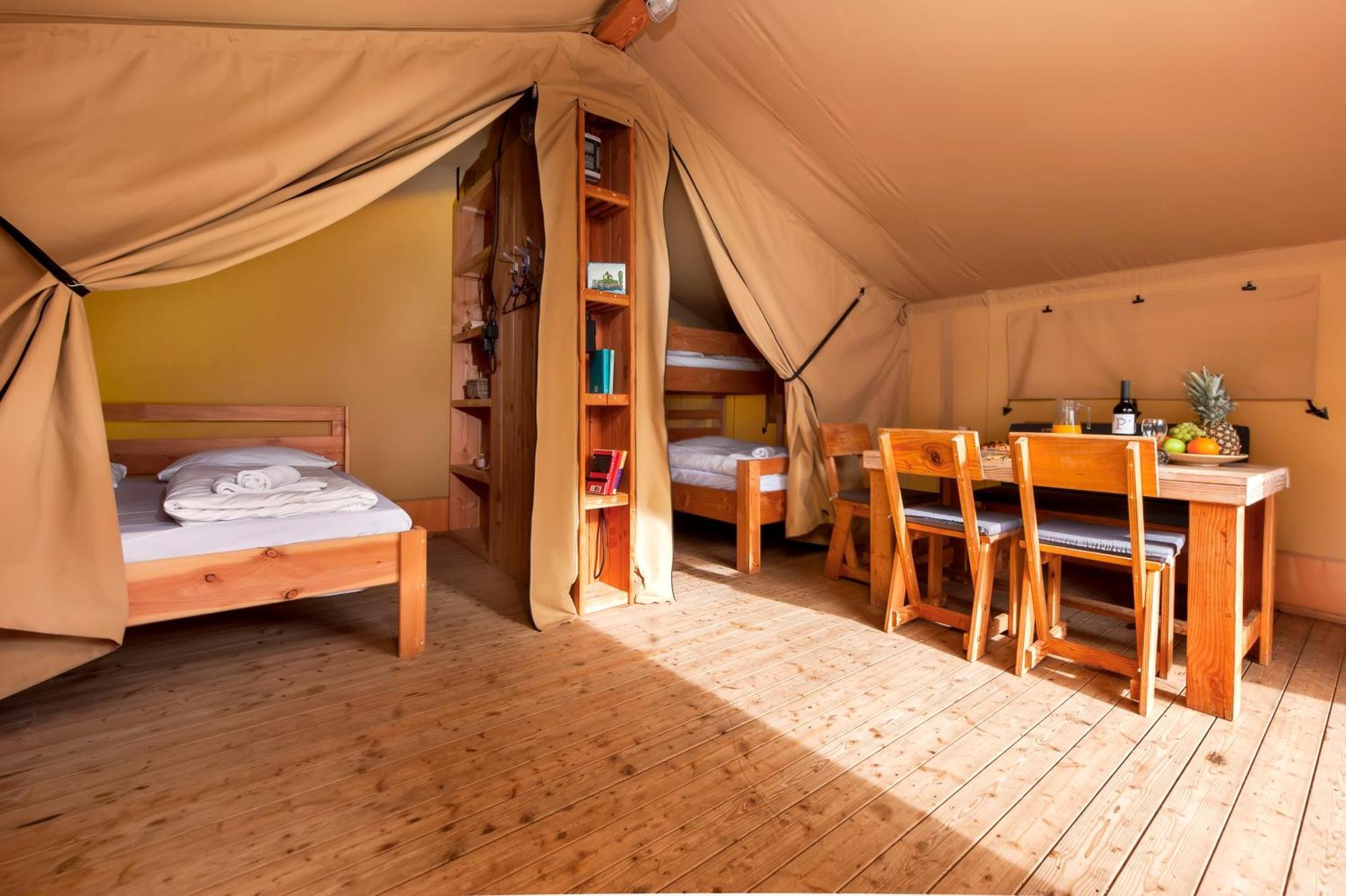 Glamping And Mobile Homes Lavanda - Holiday Centre Bi Village Fažana Buitenkant foto