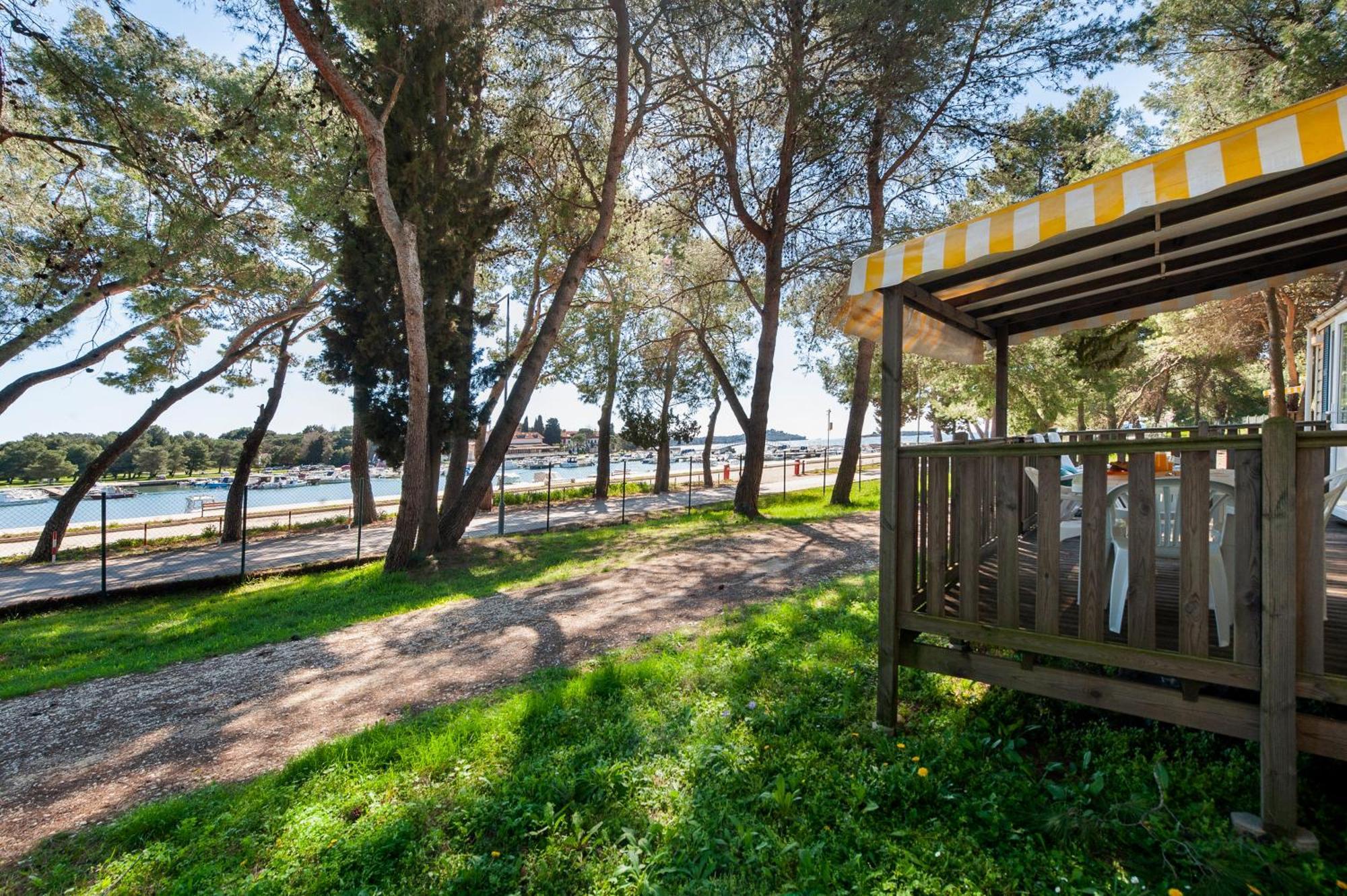 Glamping And Mobile Homes Lavanda - Holiday Centre Bi Village Fažana Buitenkant foto