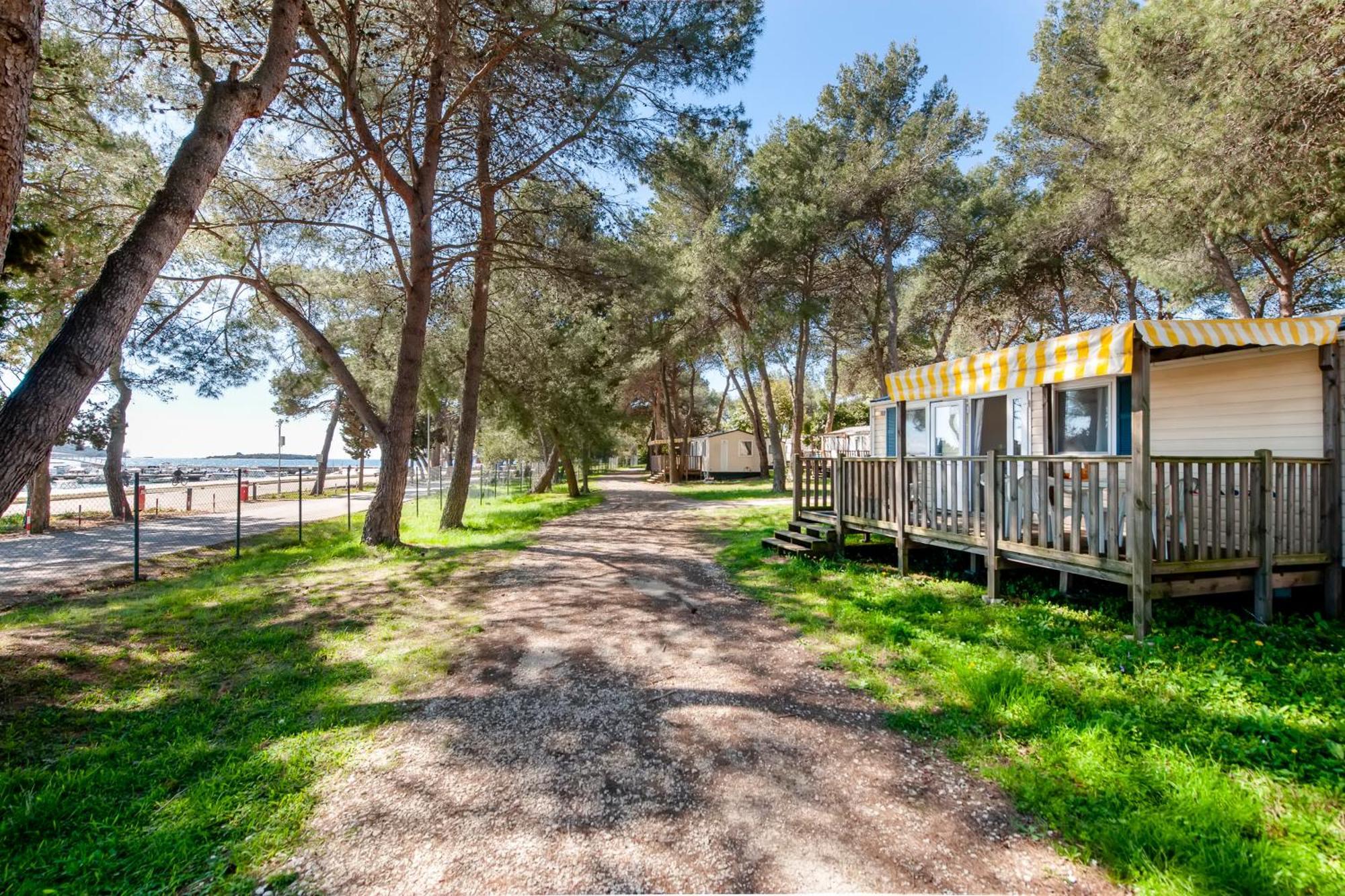 Glamping And Mobile Homes Lavanda - Holiday Centre Bi Village Fažana Buitenkant foto